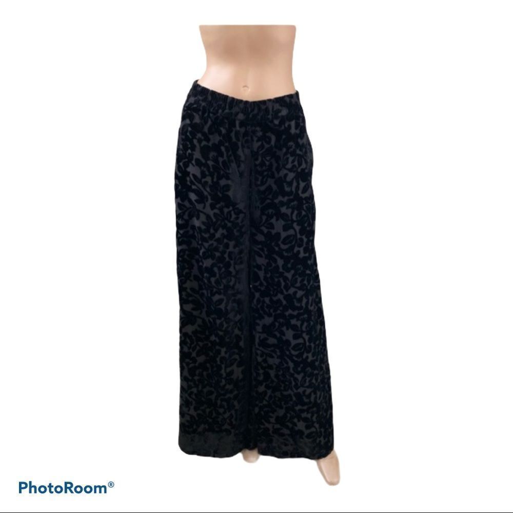 NEW Rich Fashion Black Floral Velour Pants 10